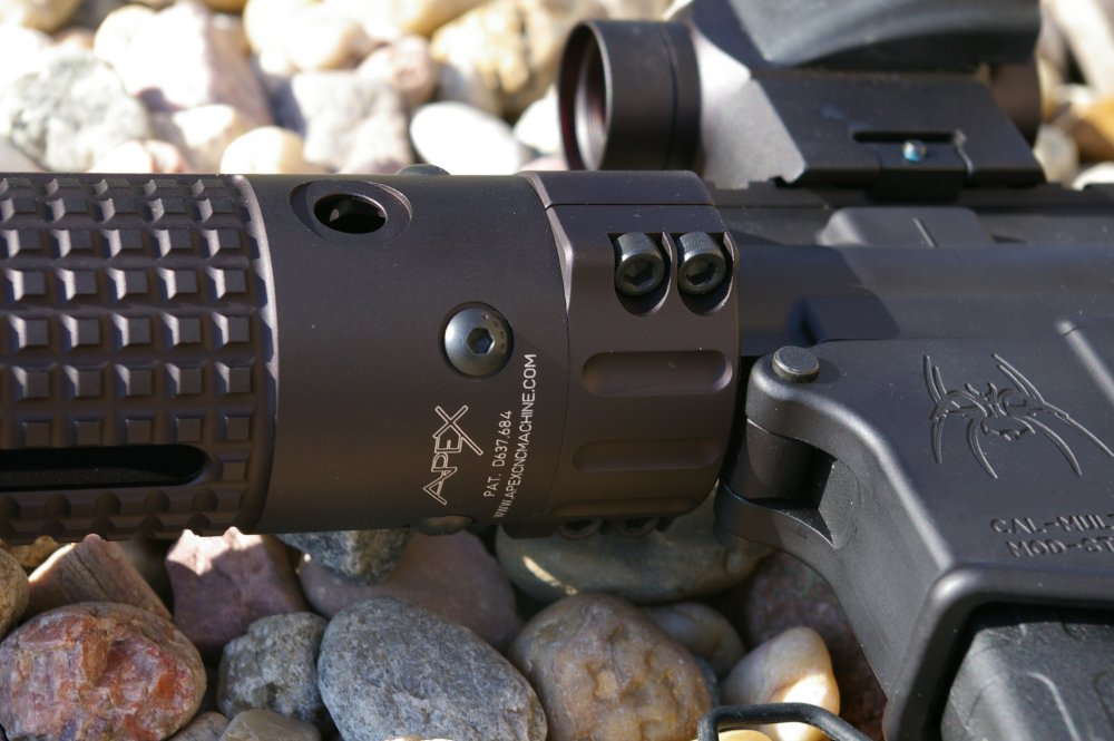 APEX AR HANDGUARD REVIEW