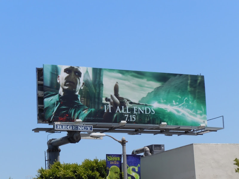 Harry Potter 8 Voldemort billboard