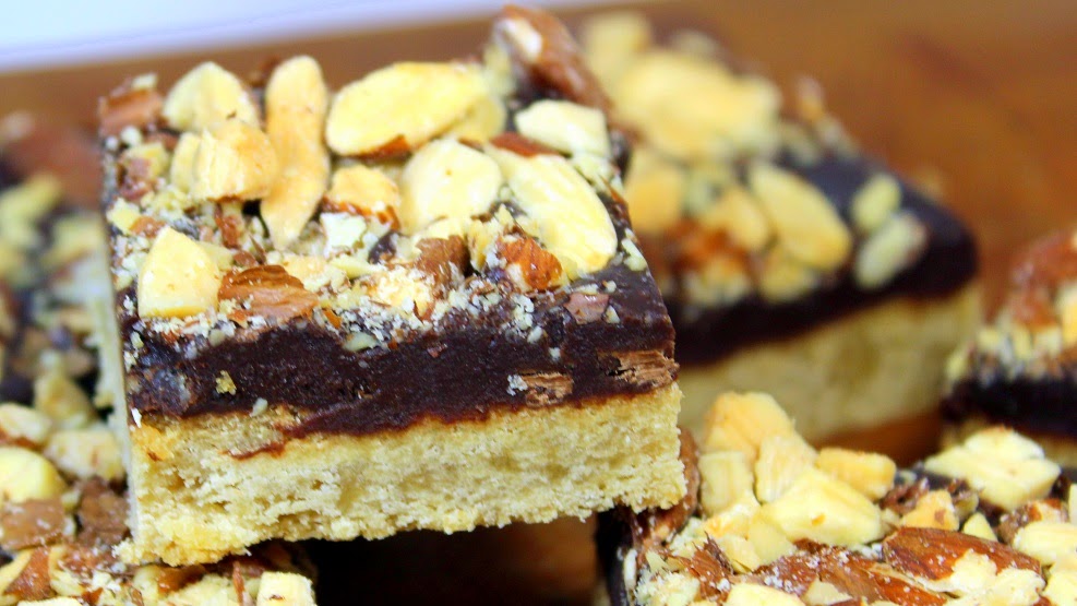 52 Ways to Cook Soft Chewy Toffee Almond Squares 52 Cookie Recipes