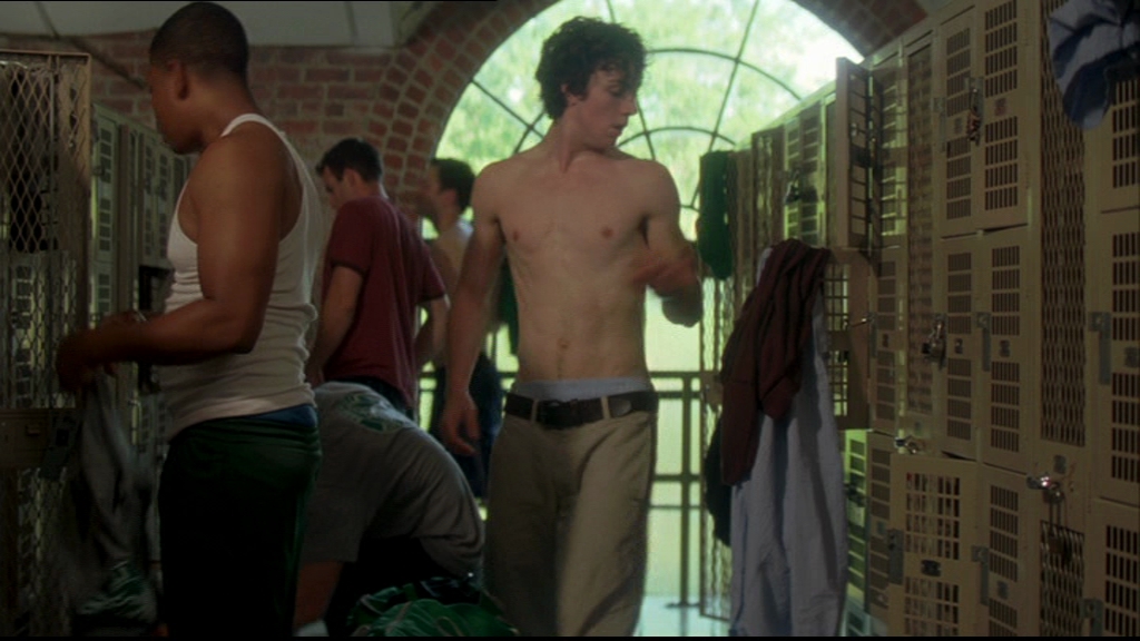 Aaron Johnson & Johnny Simmons - Shirtless in "The Greatest" ...
