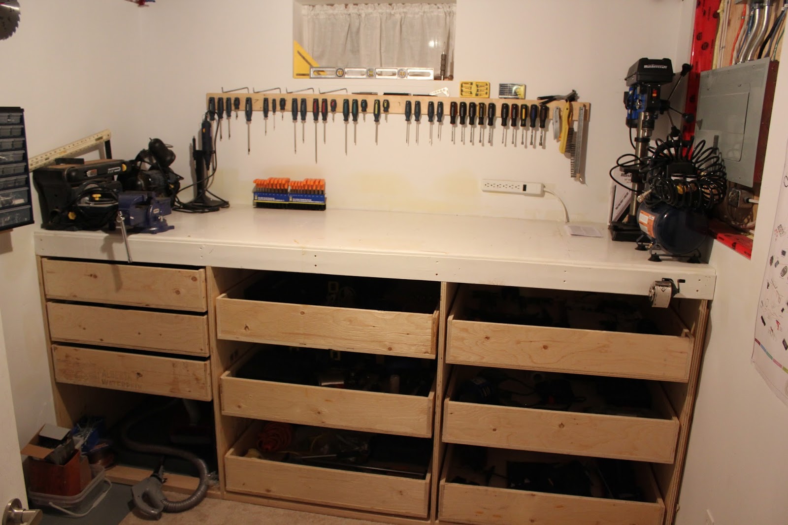 Do It Yourself Builds How To Build A Tool Bench With Large Pull