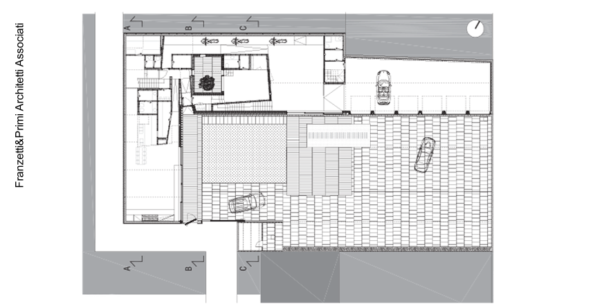 Plano de arquitectura del nivel inferior de la propiedad Plano de planta baja de casa y salón