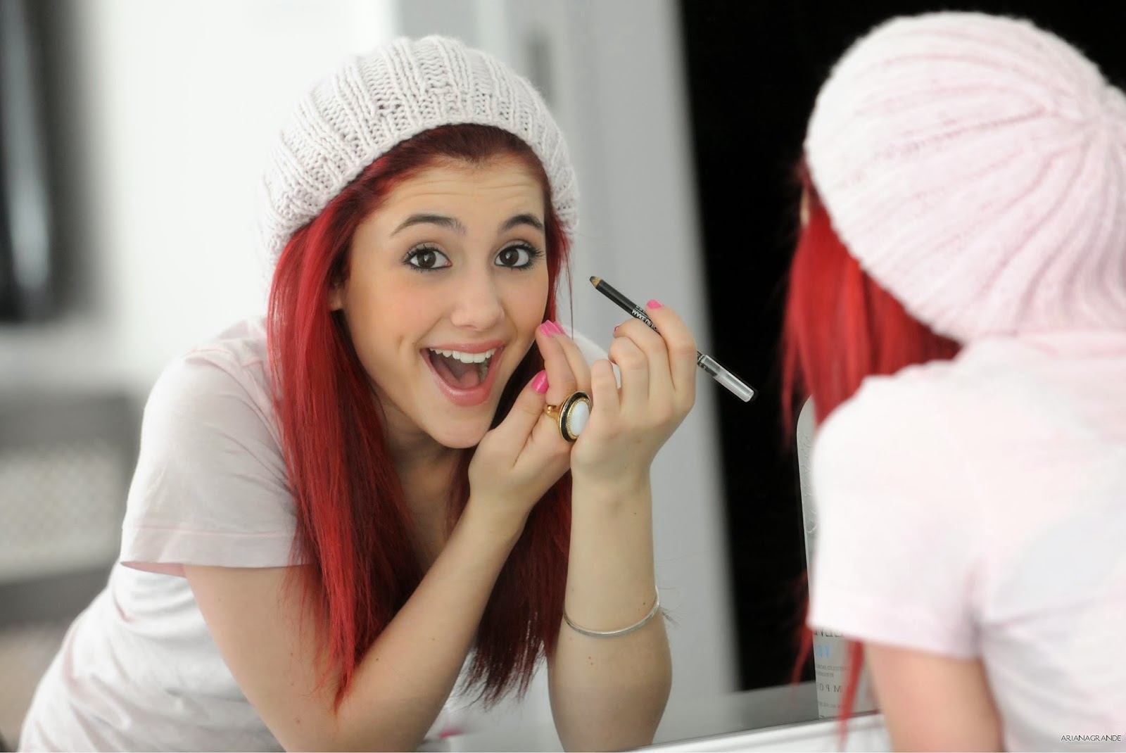 Star HD Wallpapers Free Download: Ariana Grande Hd Wallpapers Free ...