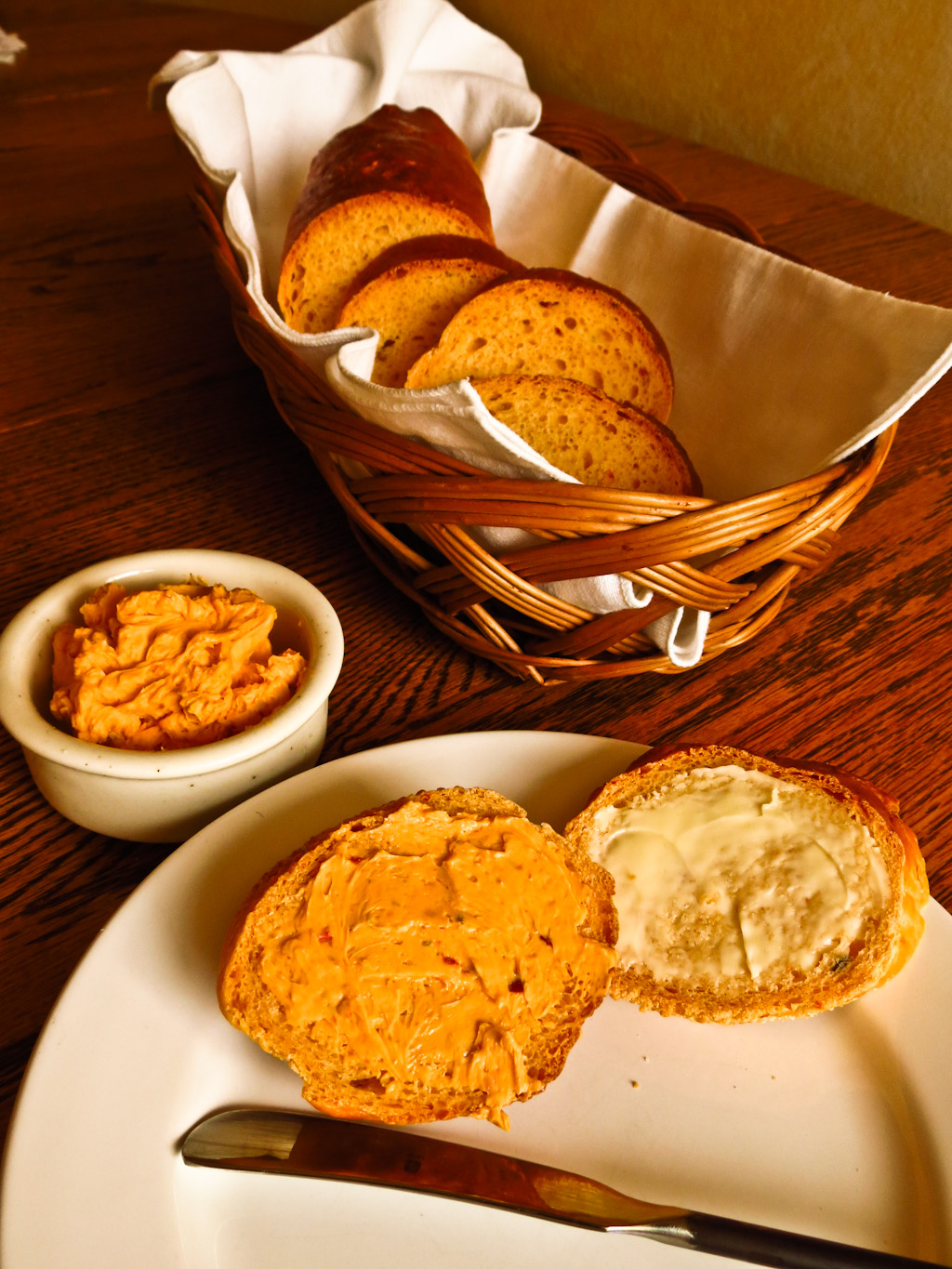 OnTheMoveIn the Galley Chipotle Cheese Bread and Spread