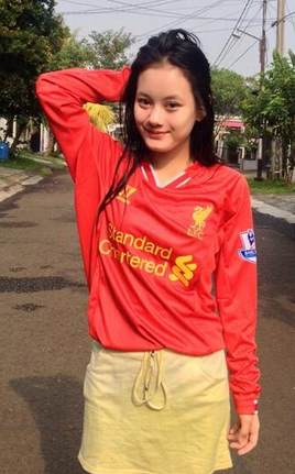 Dinda Hauw Idola Artis Remaja Putri
