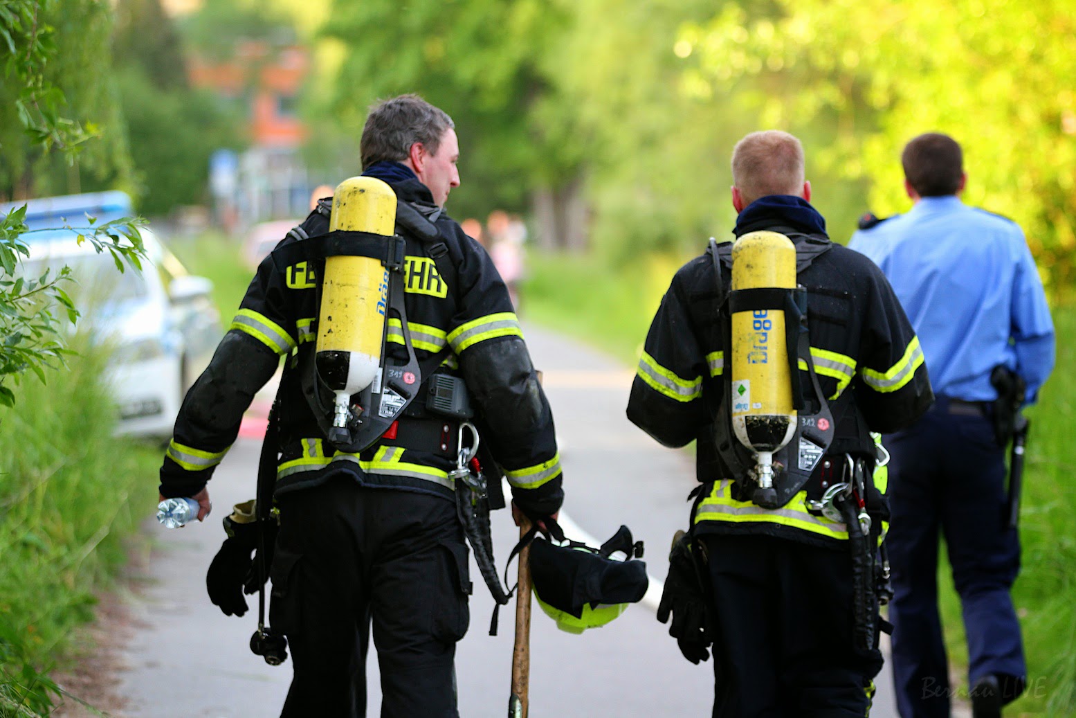 Bernau: Grosseinsatz der Feuerwehr - Bungalow Brand... 77 Bernau LIVE - Dein Stadtmagazin für Bernau bei Berlin