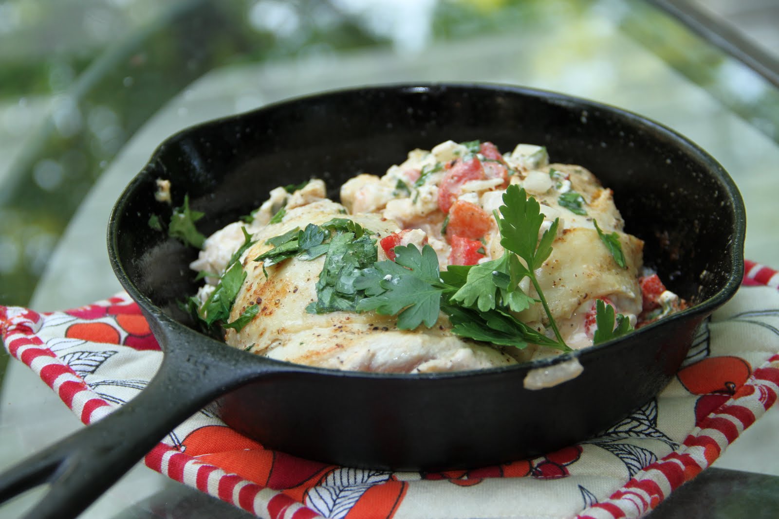 Food Victorian Roasted Red Pepper and Cream Cheese Chicken Roulades