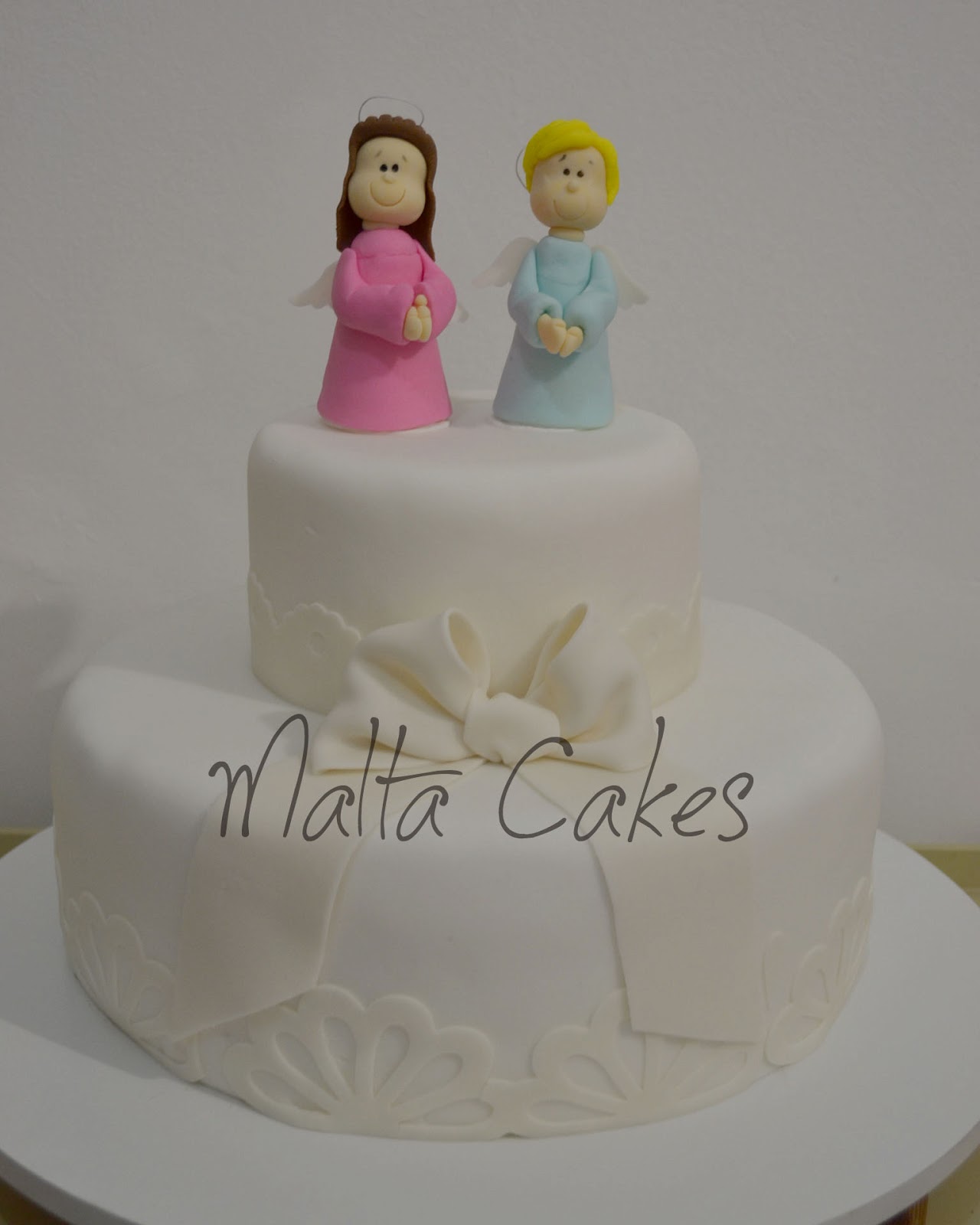 Espelho personalizado inicial letra K topo de bolo, decoração de bolo de  casamento dourado : : Brinquedos e Jogos