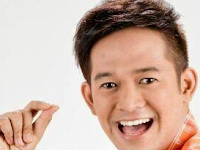 Yang tersenggol tadi malam 7 maret dangdut d'Academy 2 konser wild card Yang tersenggol tadi malam 7 maret dangdut d'Academy 2 konser wild card