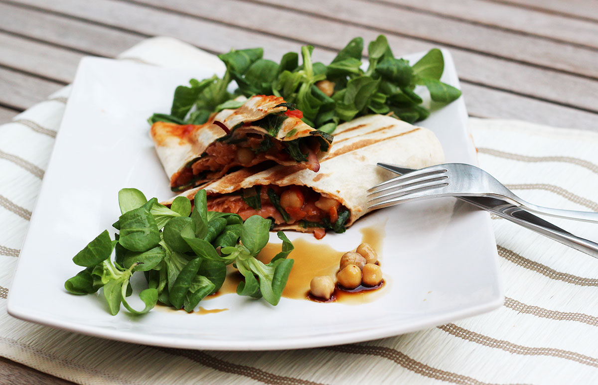 sundaydresses by eve Quick and Easy salmon & chickpea wrap recipe