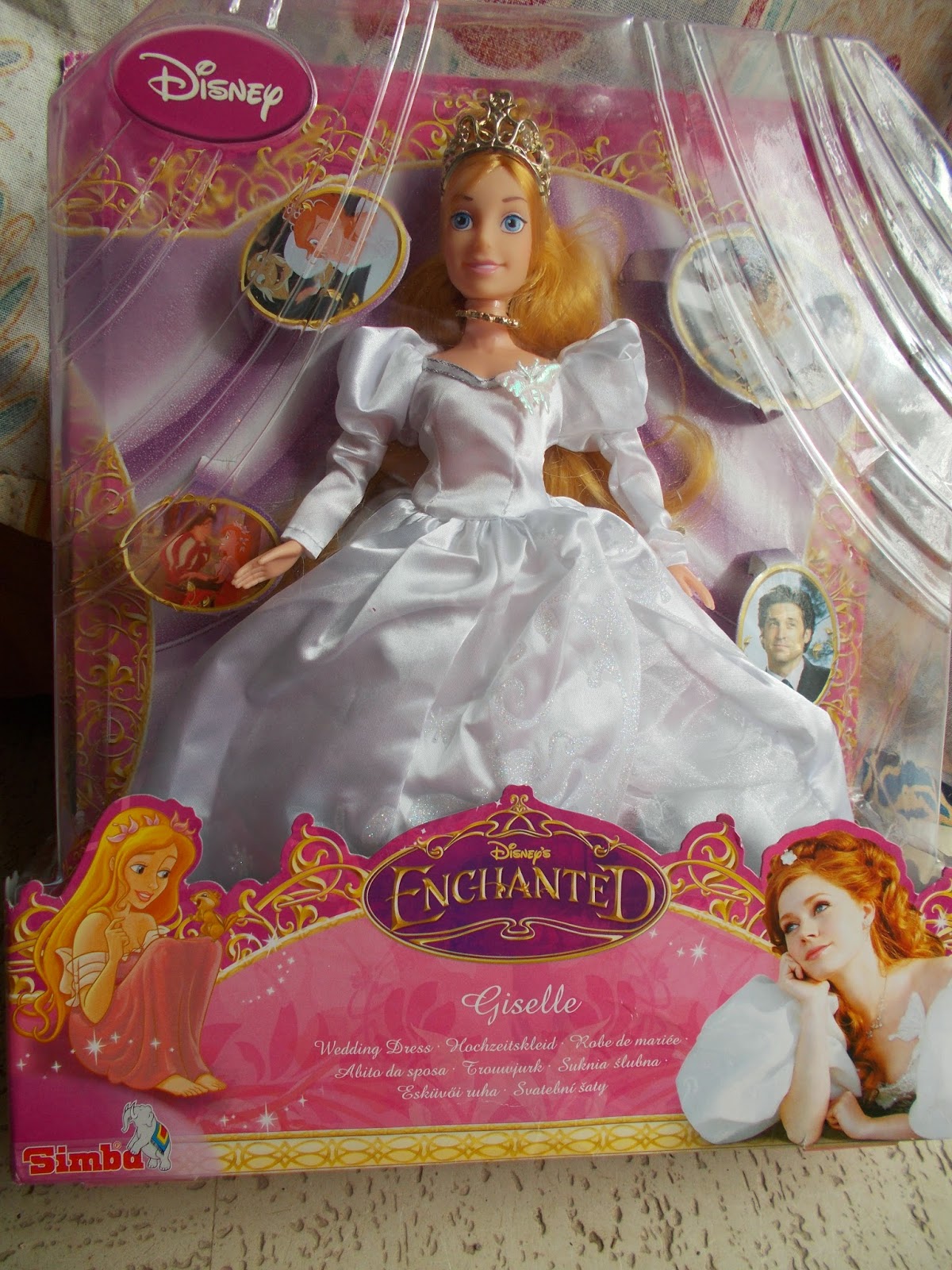 Le Monde Des Poupees Disney Gisele Enchanted Robe De Marie