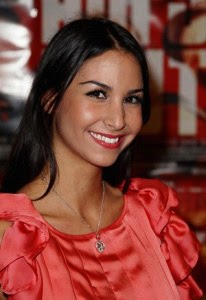 laudaamassada: SILA SAHIN, A PRIMEIRA ISLÂMICA QUE POSOU ...