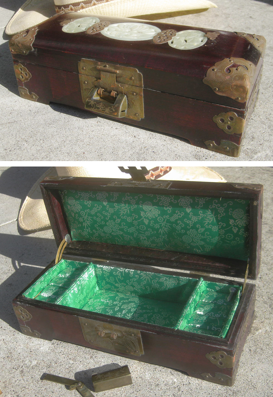 UHURU FURNITURE & COLLECTIBLES SOLD Locking Chinese Box 25