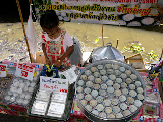 MERCADO FLOTANTE TALING CHAN, BANGKOK. TAILANDIA