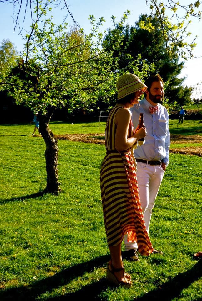 What To Wear A Farm Wedding Liberty View Weddings And Above Gen Found Her Hat Last Minute The Morning Of Wedding She Attended At A Second Hand In Gardiner Ny