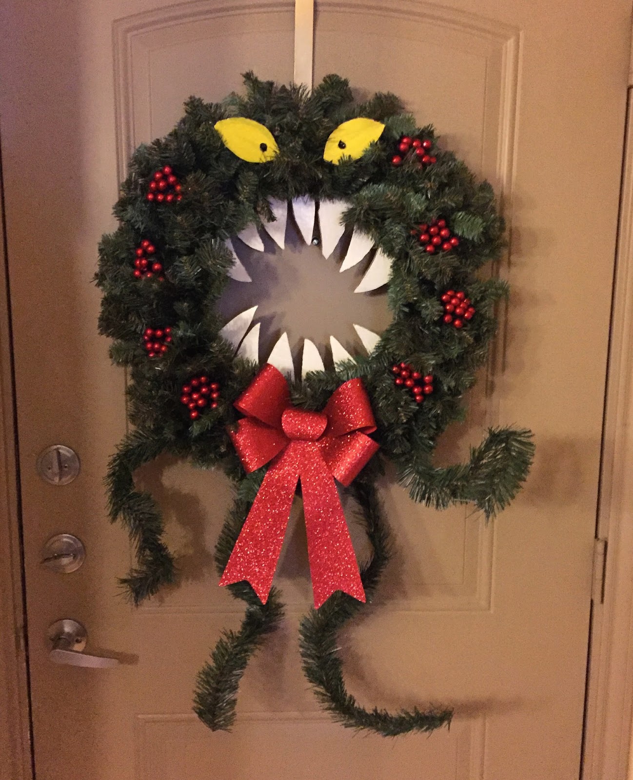 blog 39 s of art diy nightmare before christmas man nightmare before christmas wreaths