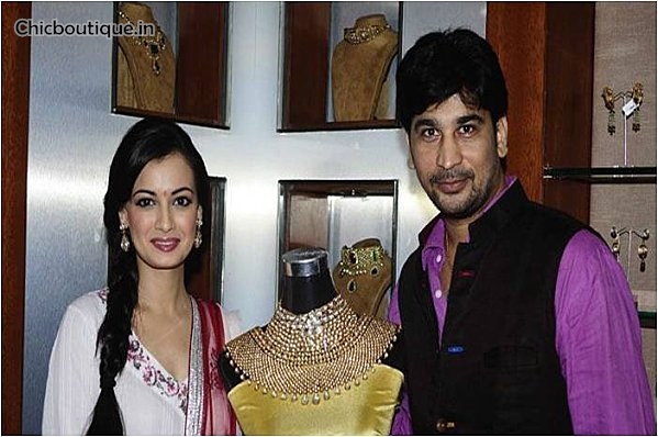 Dia Mirza launched Diwali collection of jewelry Golecha ...