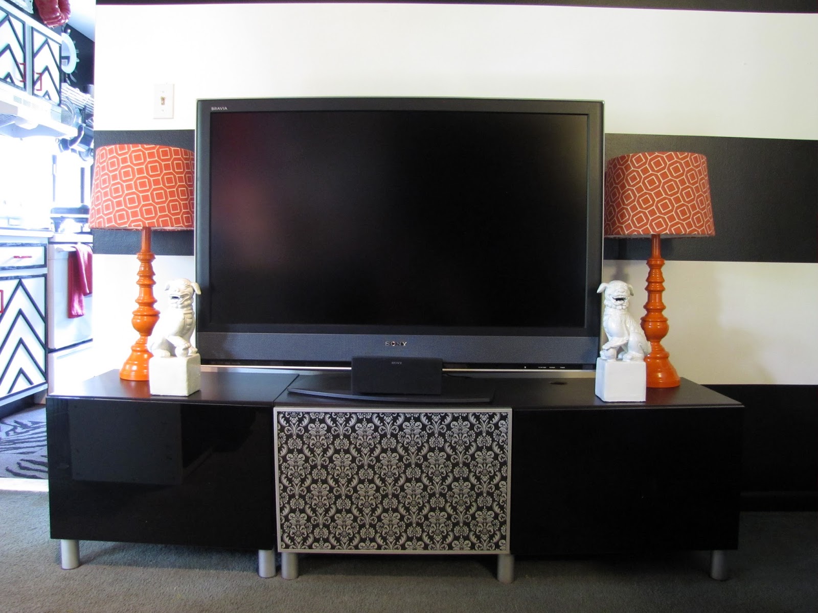 If It's Not Baroque...: TV Stand Makeover