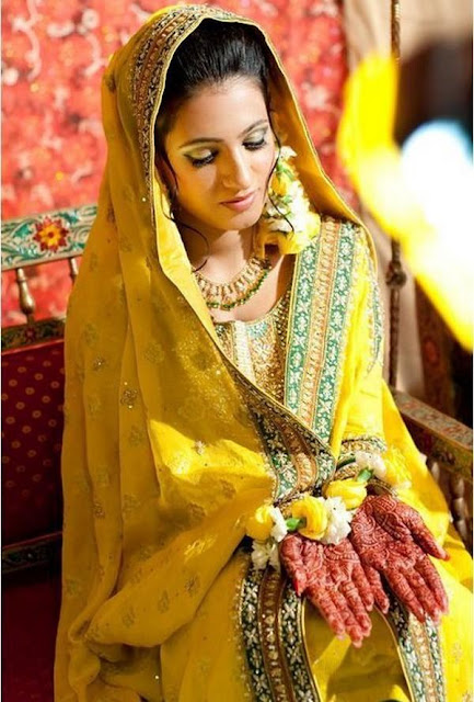Pakistani Mehndi Suits