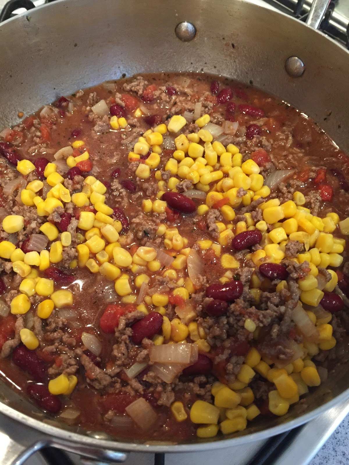 THIS LITTLE PIGGY LOVES FOOD! MEXICAN SPICED BEEF NACHOS