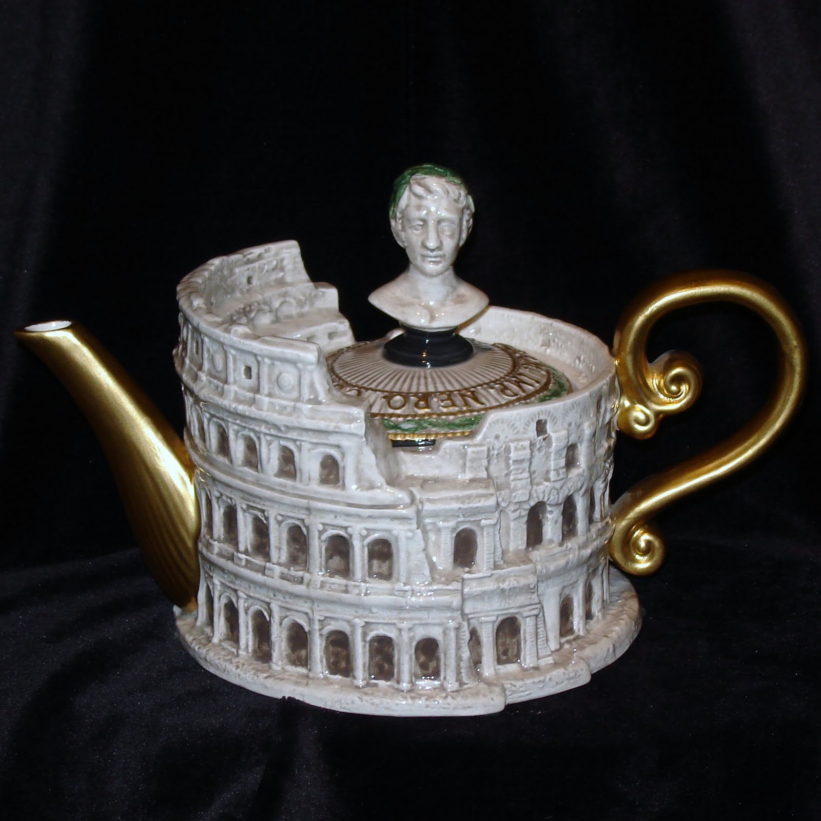 Guide to Fitz & Floyd Collectible Teapots THE COLLECTOR SERIES TEAPOTS
