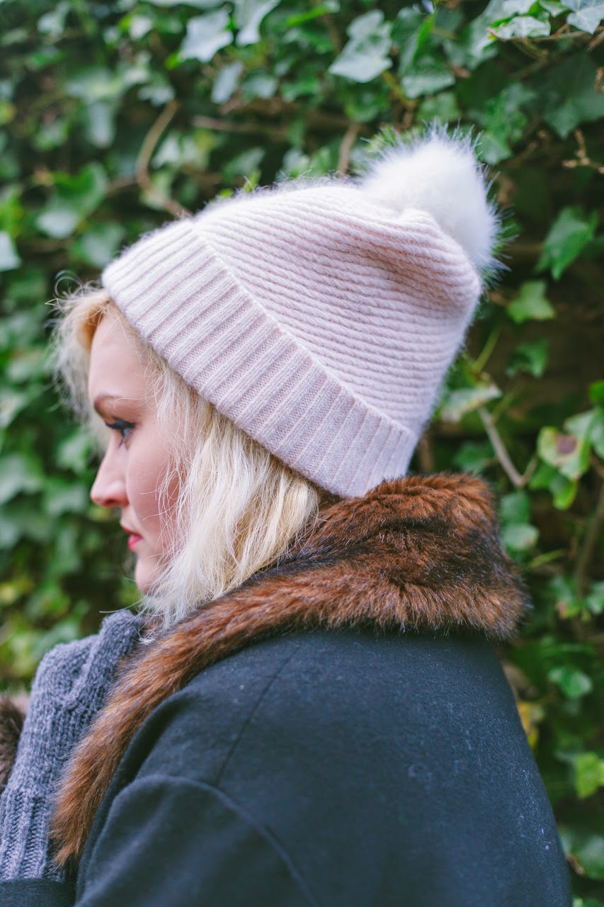 Topshop Winter Style Scottish style, winter, fur, knitwear, Harris Tweed, Edinburgh, Topshop, pompom, model