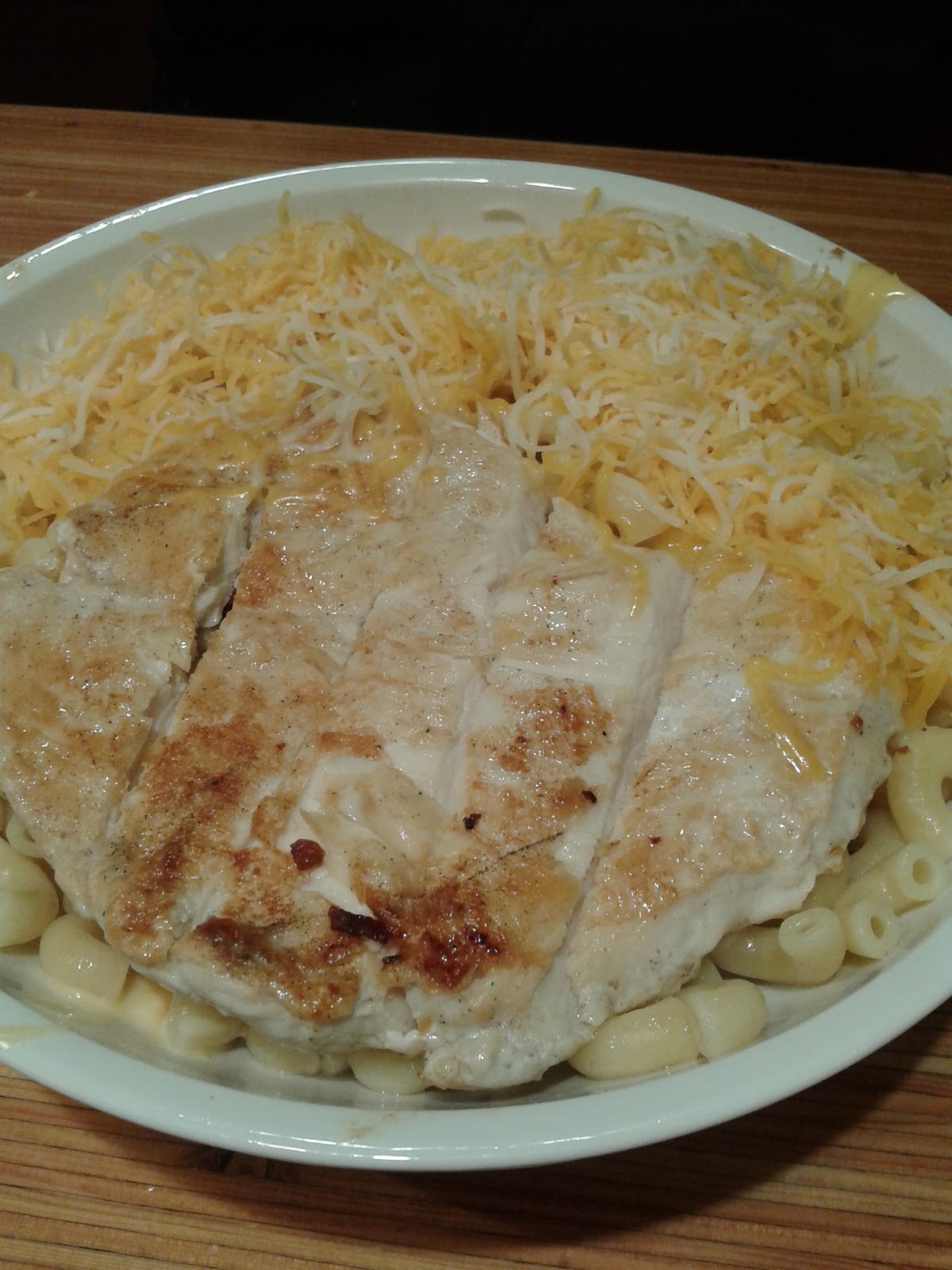 large wisconsin mac and cheese noodles and company