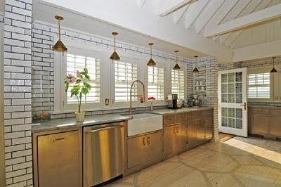 Management Chair Design Idea Subway Tile In The Kitchen The Real Problem Though Is This How Do We Install Wide Tiles On A Curved Wall Don T Curve So Ends Of Will Be Right Up Against
