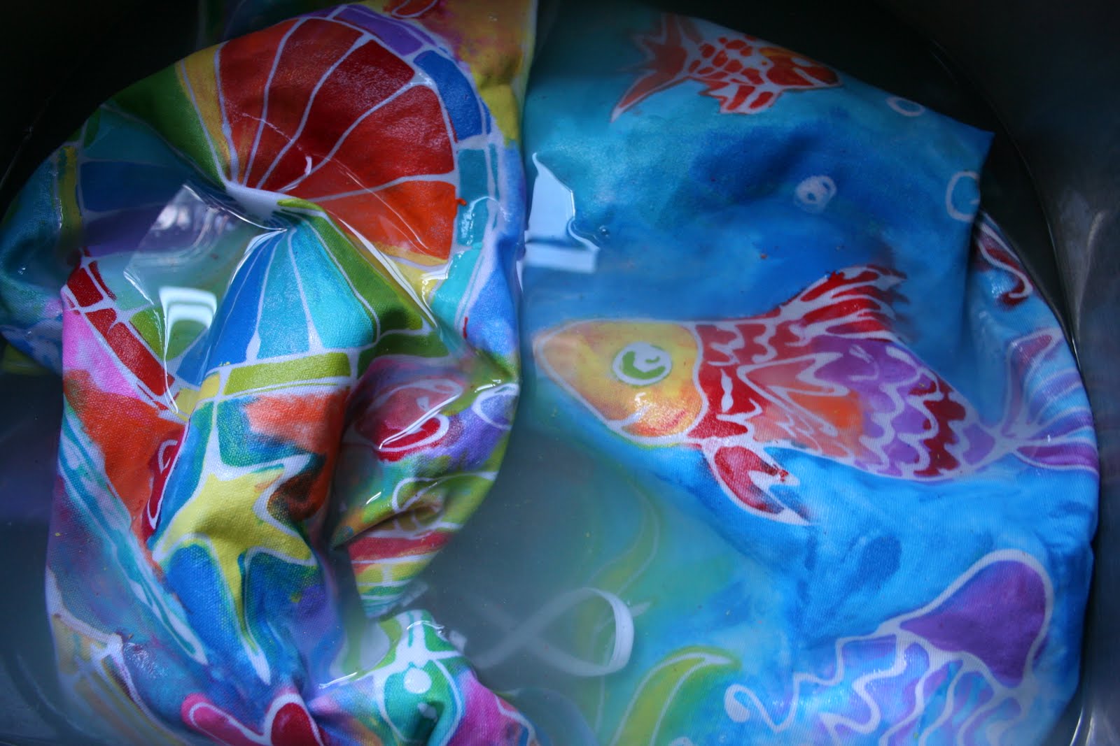 Pink and Green Mama * Elmer's Gel Glue Batik Aprons