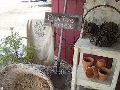 Cute little potting bench and my favorite old shovel!