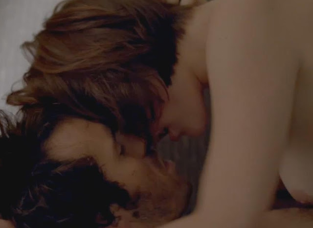 10 Uncommon Nudes #8 (Hayley Mills, Thora Birch, Betty White...) 222 Elisabeth+Moss+(3)