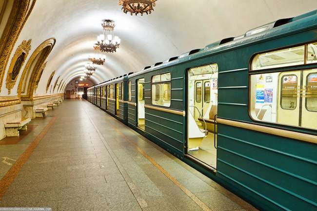 Metro-Station-Kiev-10.jpeg