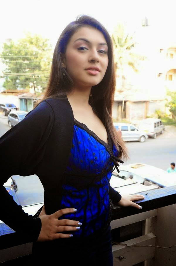 hansika motvani cleavage pics hansika motvani cleavage pics