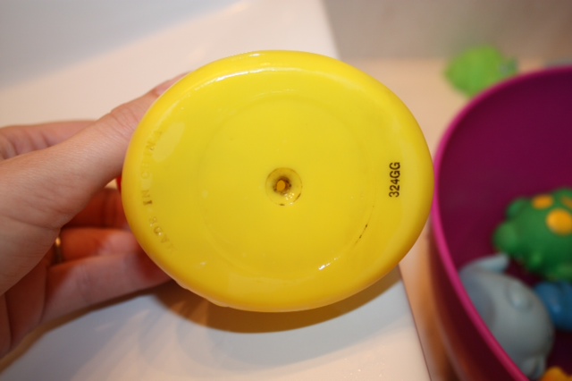 non moldy bath toys