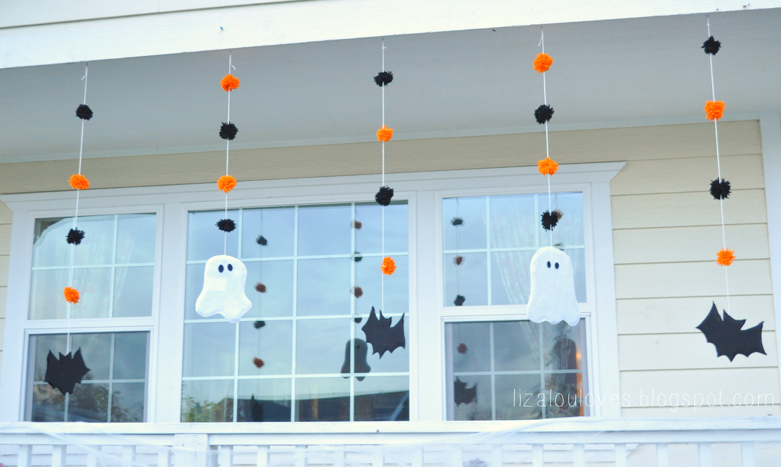 Lizalou Loves Halloween Decor on a Budget