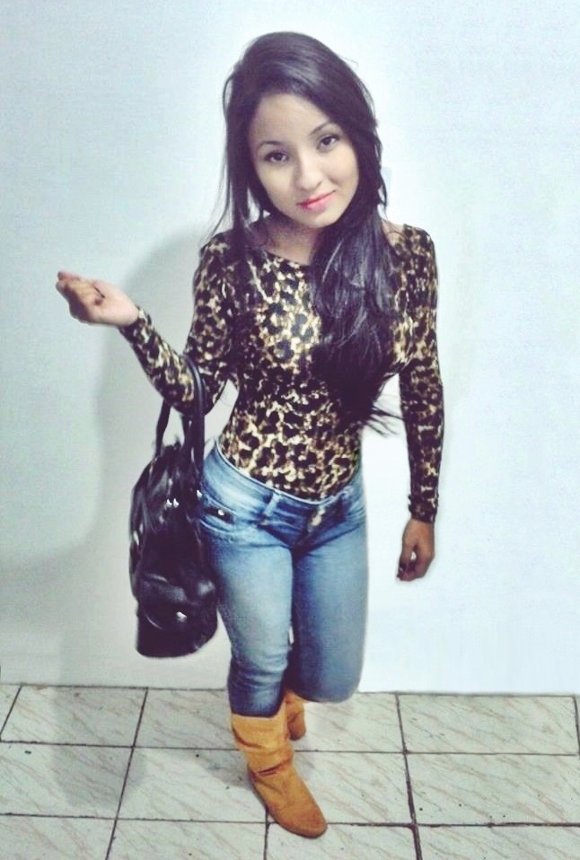 calca jeans com bota longa