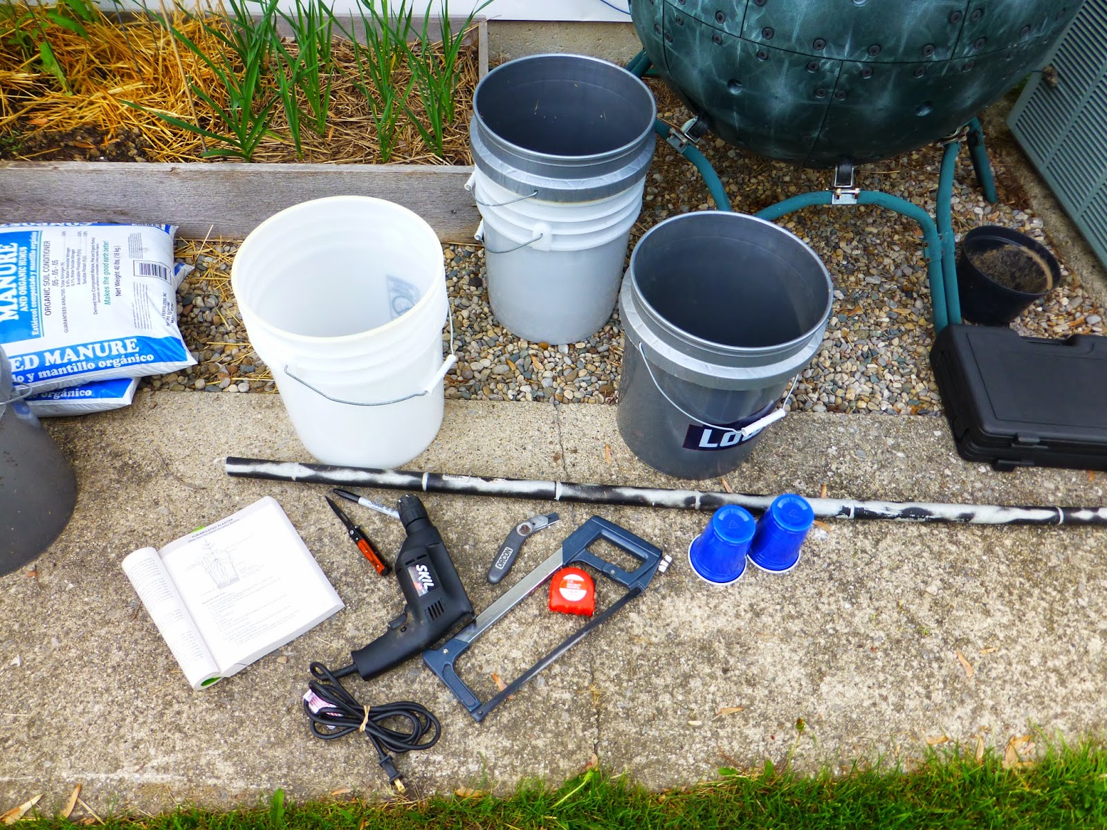 little*big*harvest How To Make an Earth Bucket
