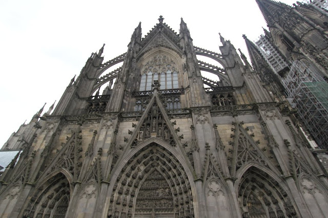 More details of the exterior design of Cologne Cathedral in Cologne, Germany More details of the exterior design of Cologne Cathedral in Cologne, Germany