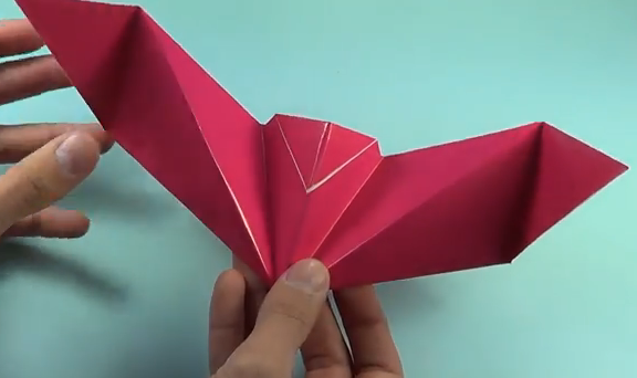 Origami de Murciélago para Halloween | Papiroflexía para Niños