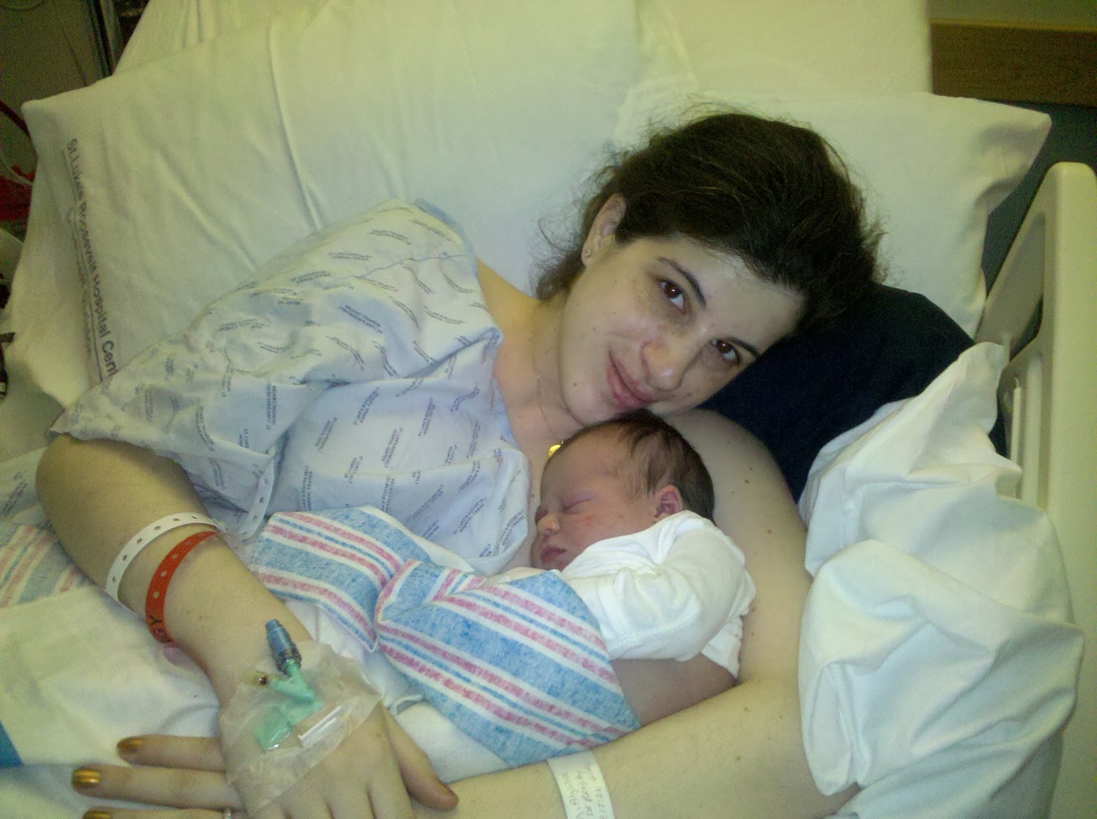 What do you need to buy a woman after giving birth What do you need to buy a woman after giving birth
