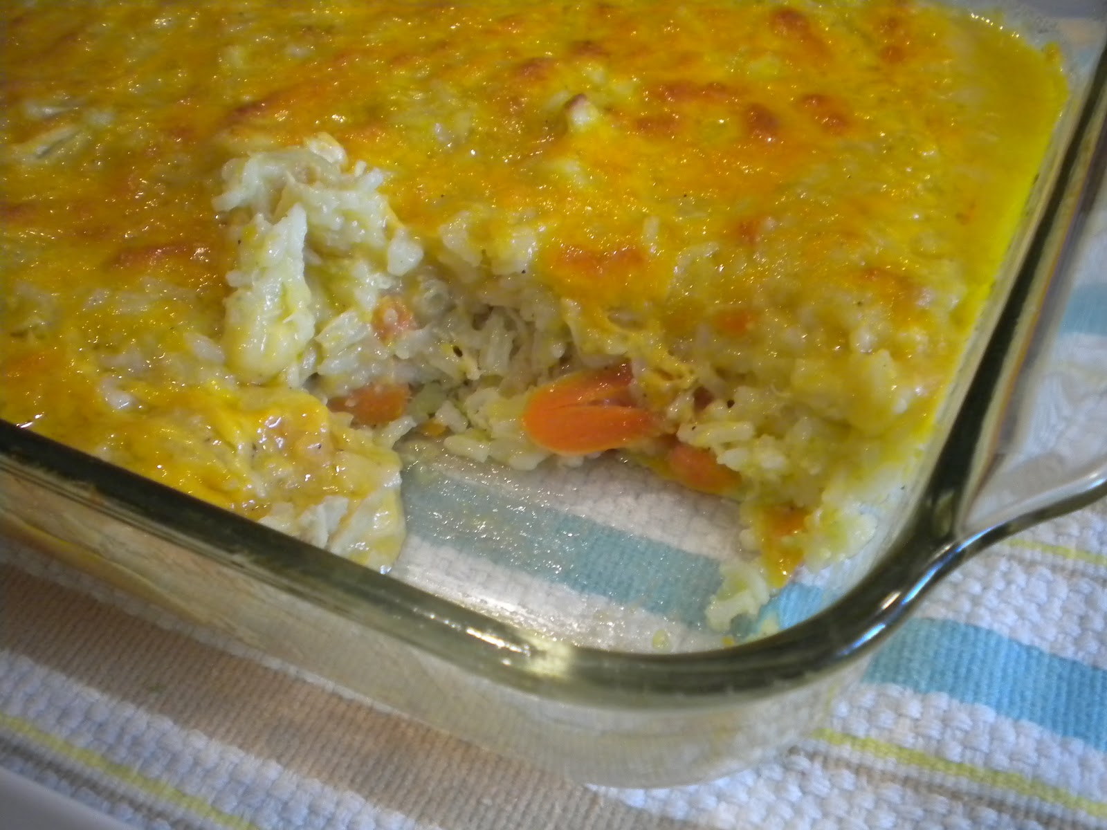Tobins' Tastes: Cheesy Chicken & Rice Casserole