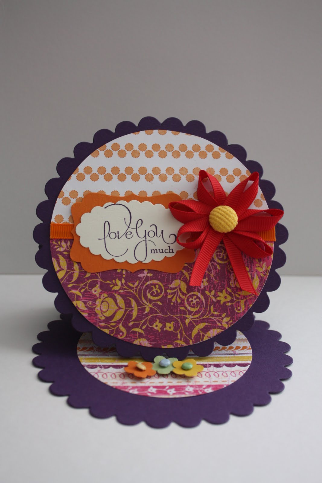 De Stampin' Corner Scallop Circle Easel Card Tutorial