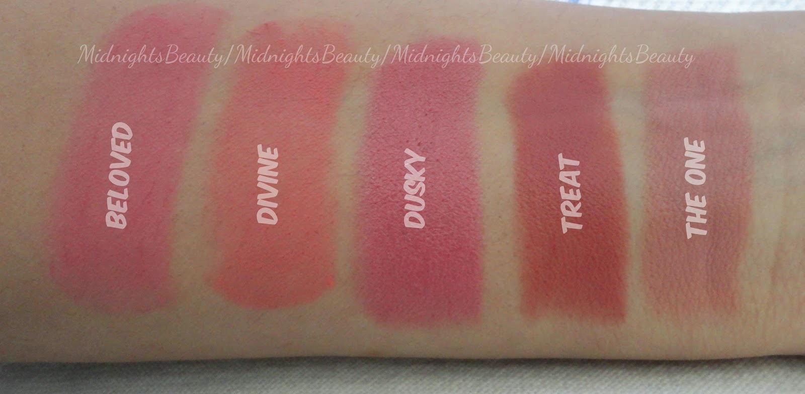 Makeup Revolution £ 1 Lipsticks: Swatches and Review.