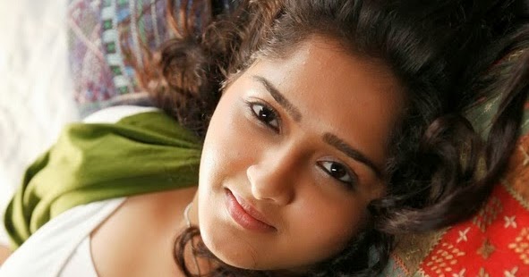 Sanusha| sexy Malayalam Tamil actress|hot tight boob show| seducing Thigh show