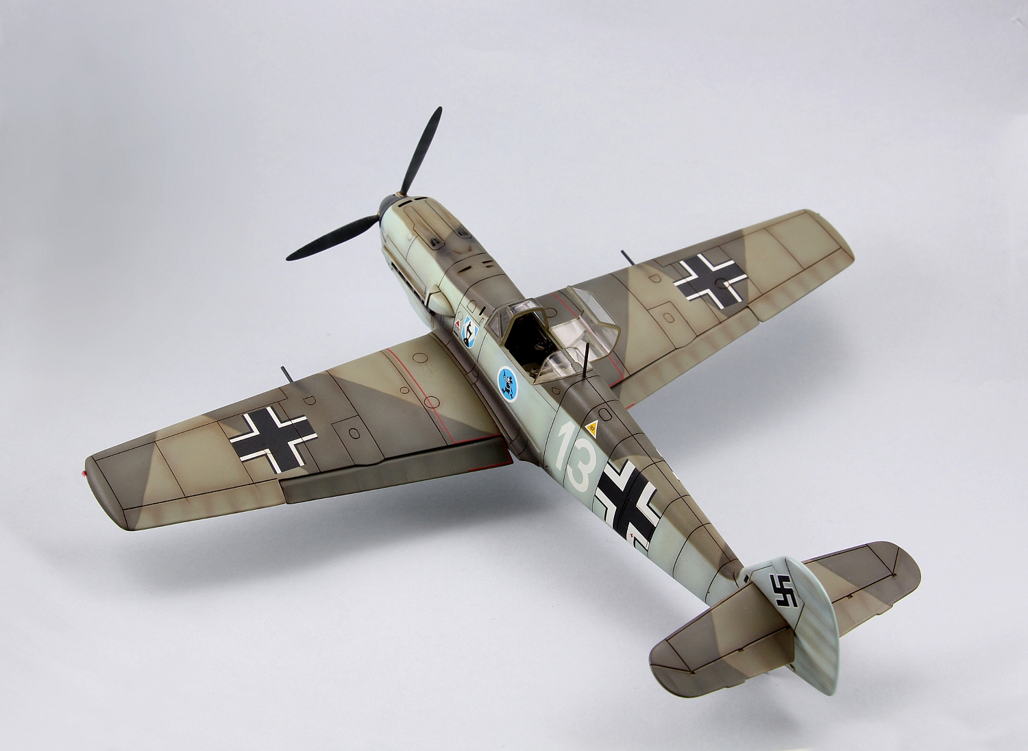 Bf-109 E-3 Heinz Bar 1/48 Academy.