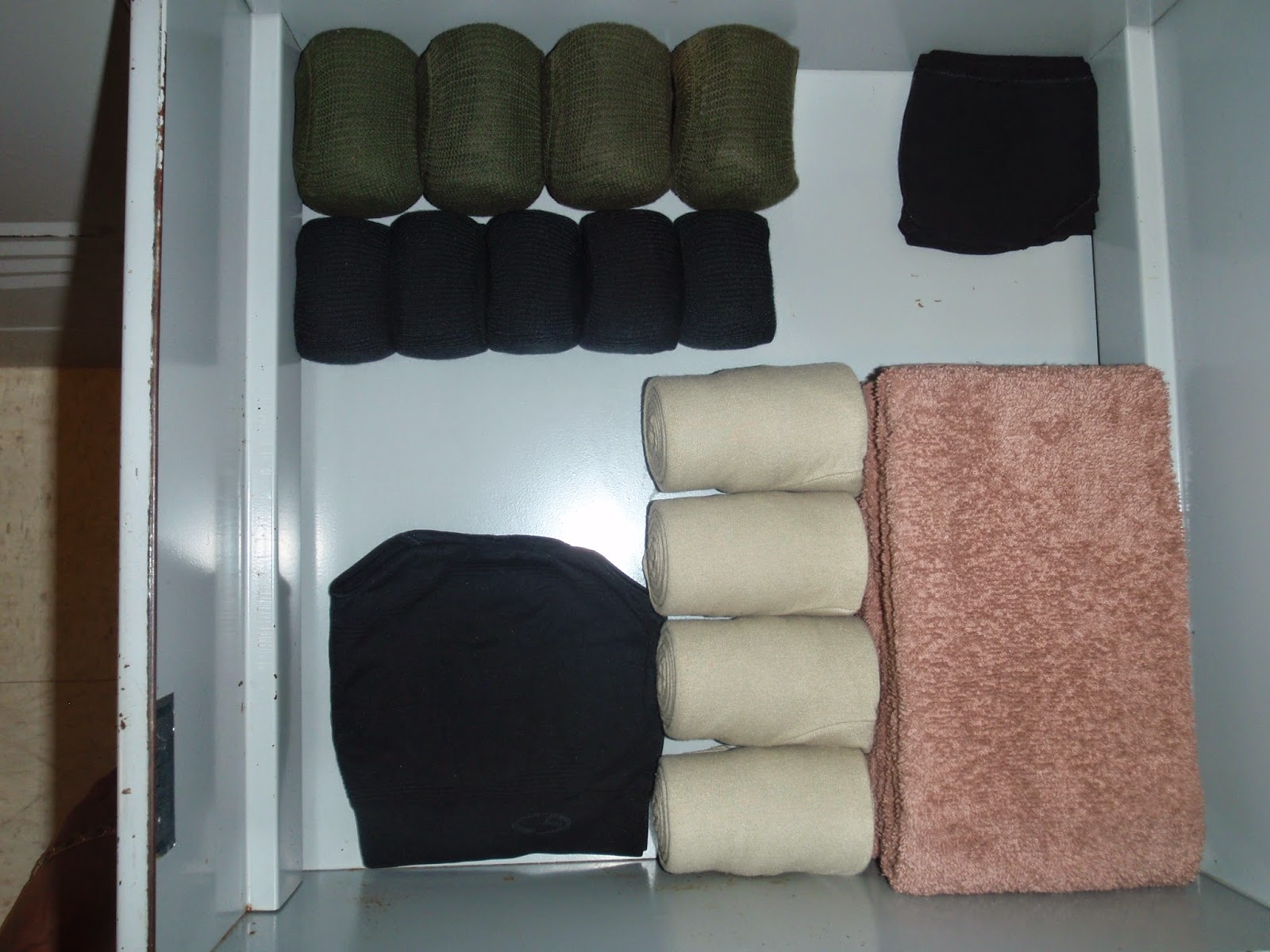 Air Force BMT Dorms, BMT Clothing Drawer