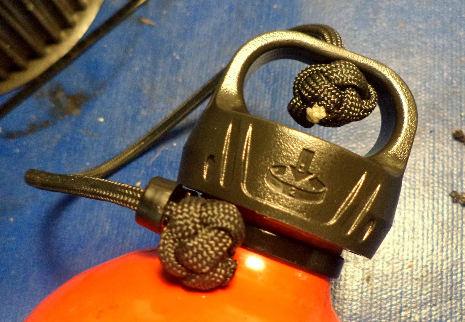 MSR Fuel bottle cap tether