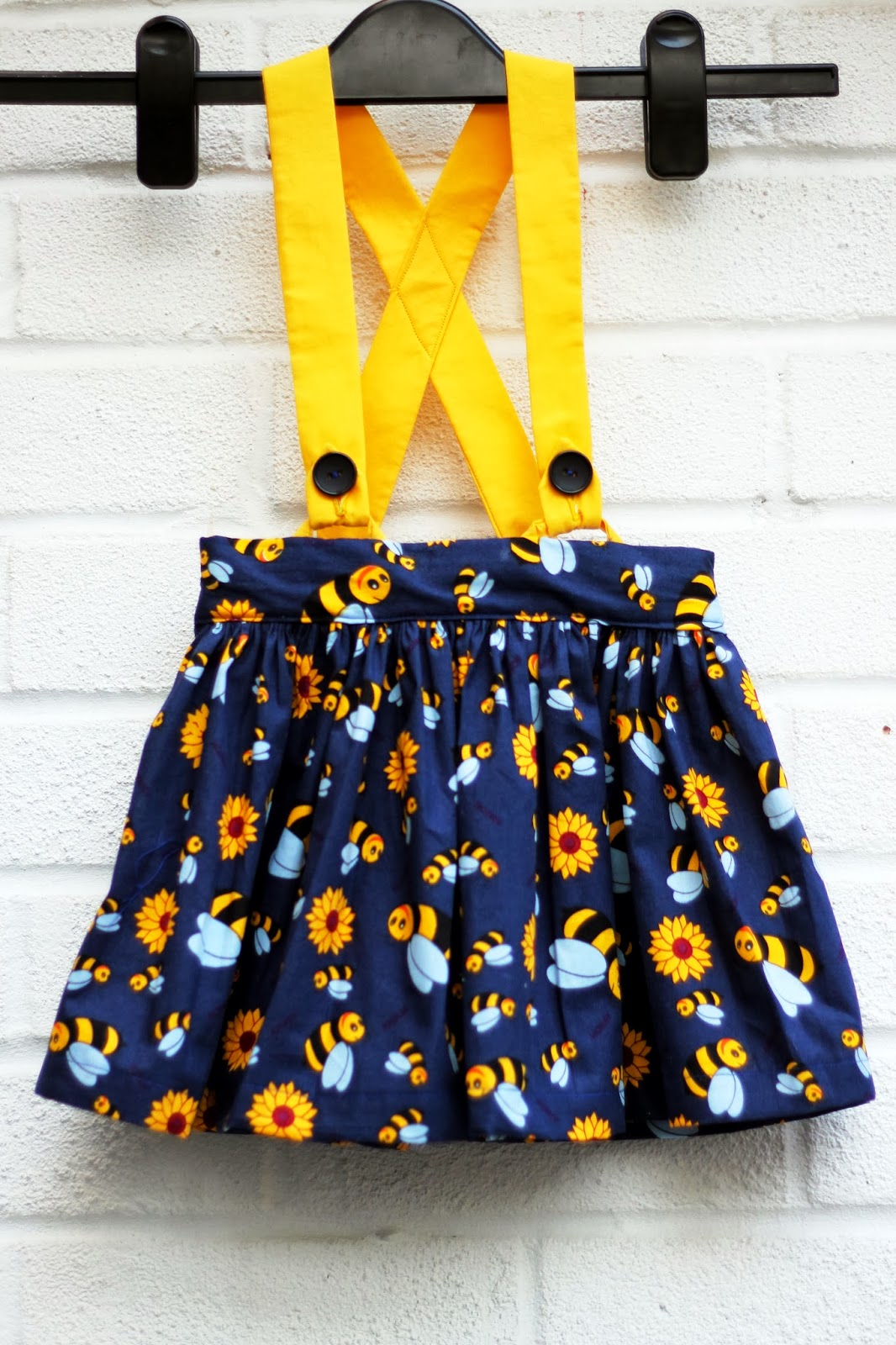 Free gathered skirt sewing pattern - flat front waistband and back elasticised skirt