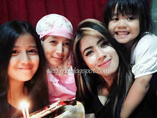 Foto Indri Barbie Dengan Keluarganya Foto Indri Barbie Dengan Keluarganya