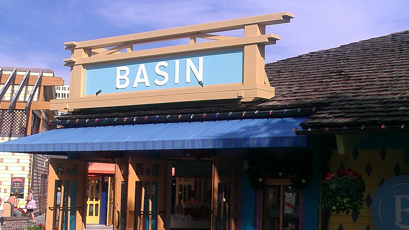 Orlando Area Theme Parks, Attractions, and Eateries December 2012